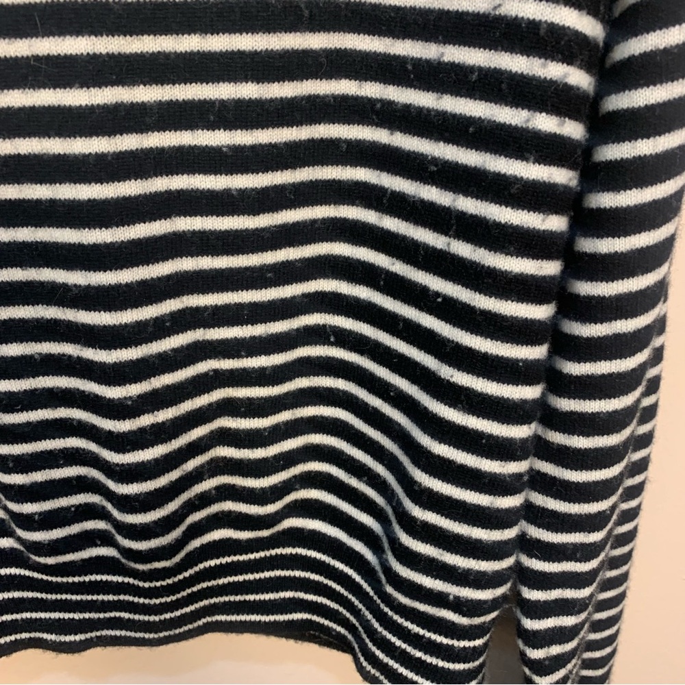 Charter Club Luxury 100% Cashmere Striped Heart Pullover Sweater - Picture 5 of 10